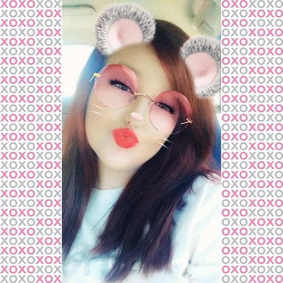 Meet your Posher, Lyssa - Picture 1 of 1